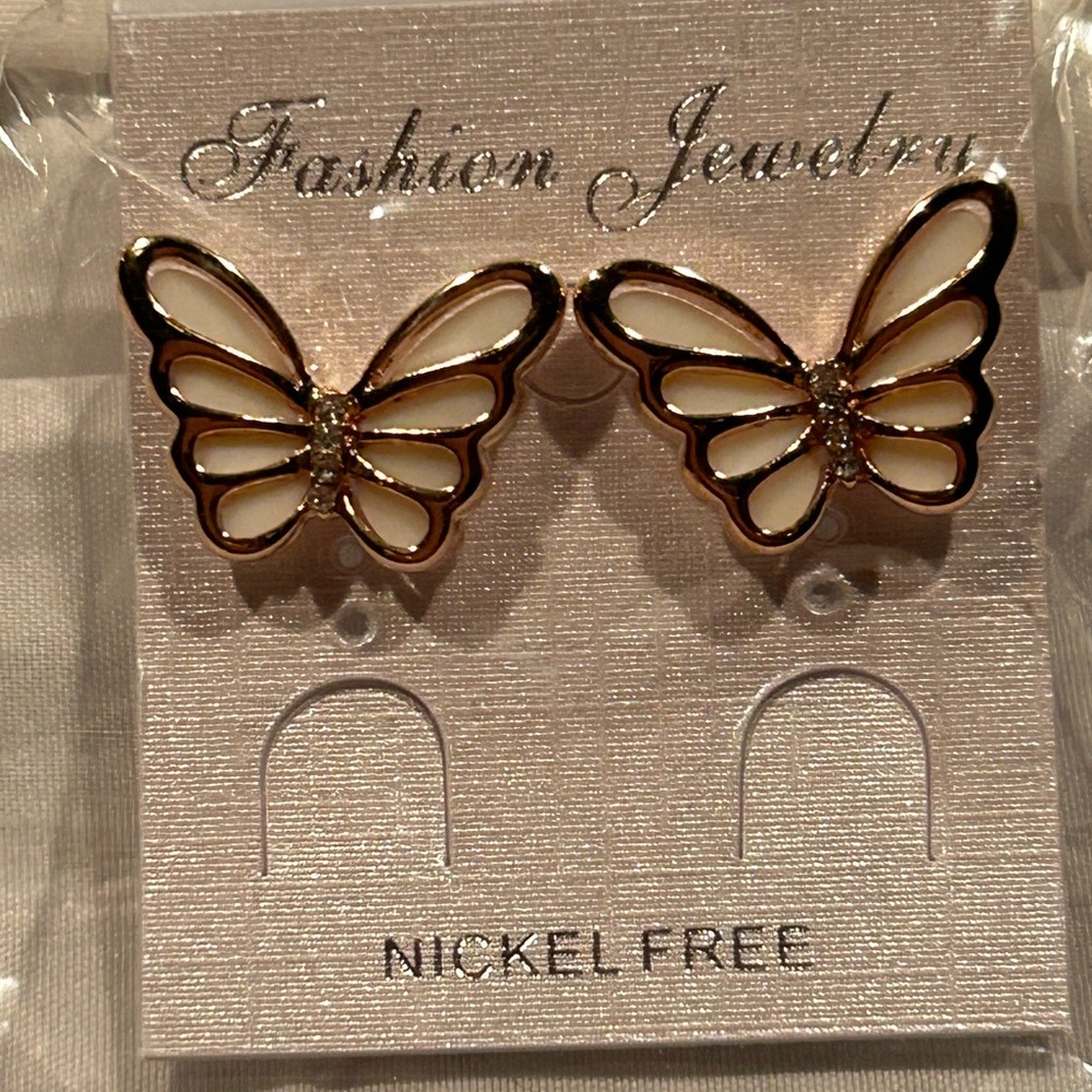 🦋BOGO50%off🦋NWT Fashion Gold and Cream Butterfly Earrings